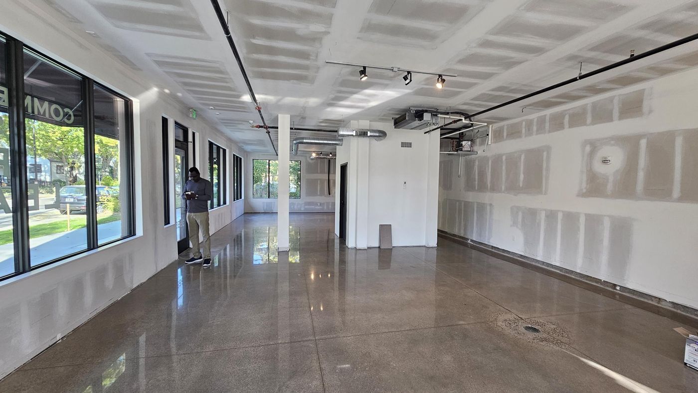 Commercial build-out, drywall and ceiling